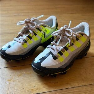 Nike Kids Shoes - White and Neon Yellow